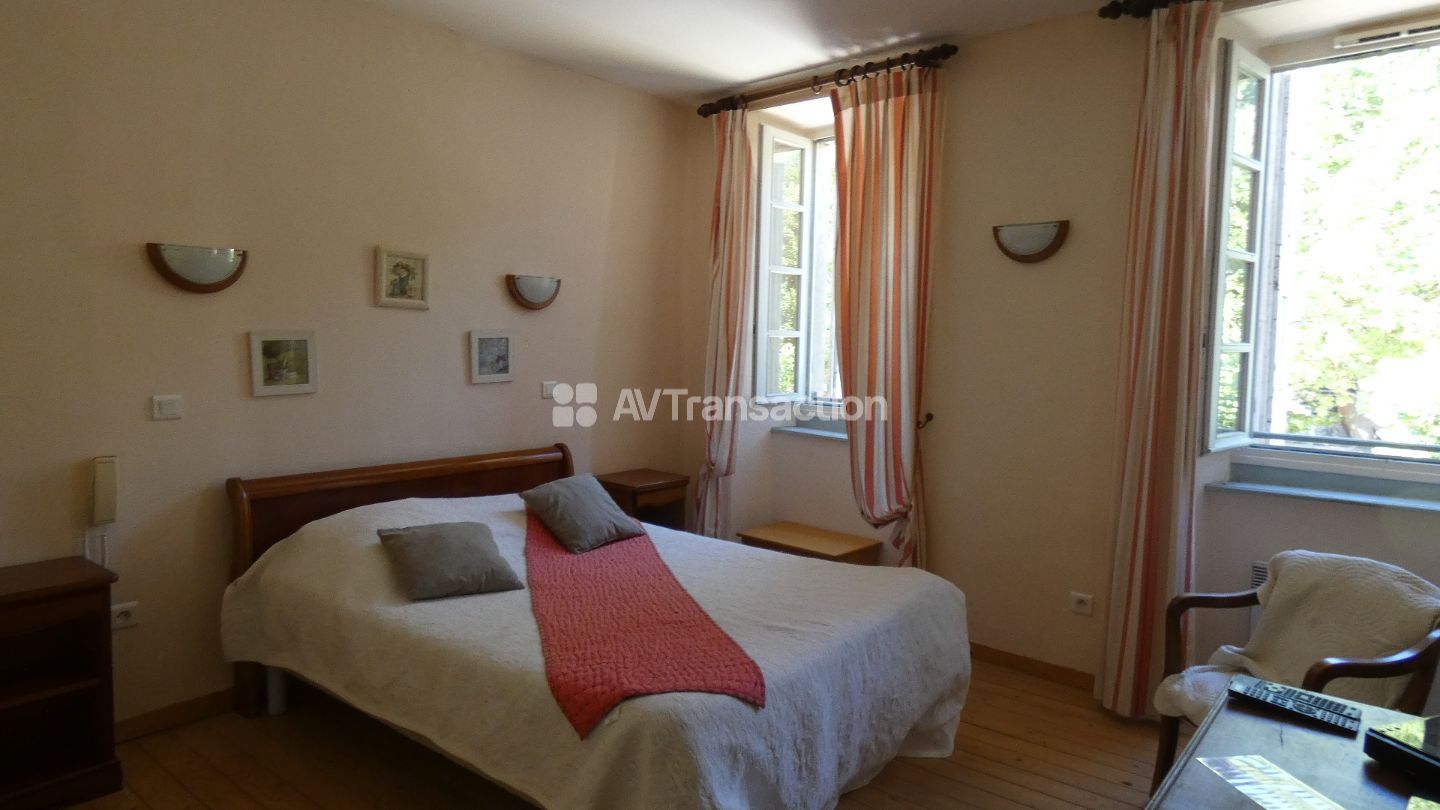 Maison de village à vendre  - 13 pièce(s) - 354.12m2 - Saint-andré-de-valborgne (30940)