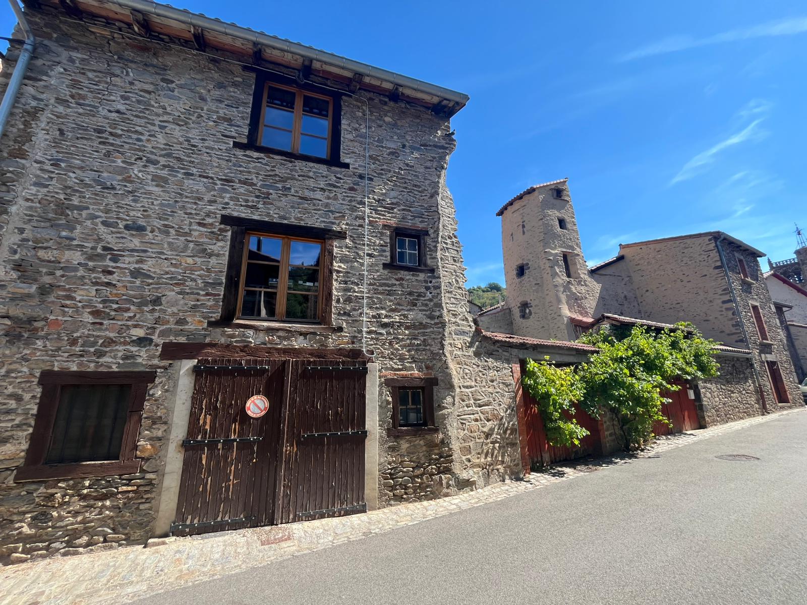 Immeuble à vendre  - 420m2 - Blesle (43450)