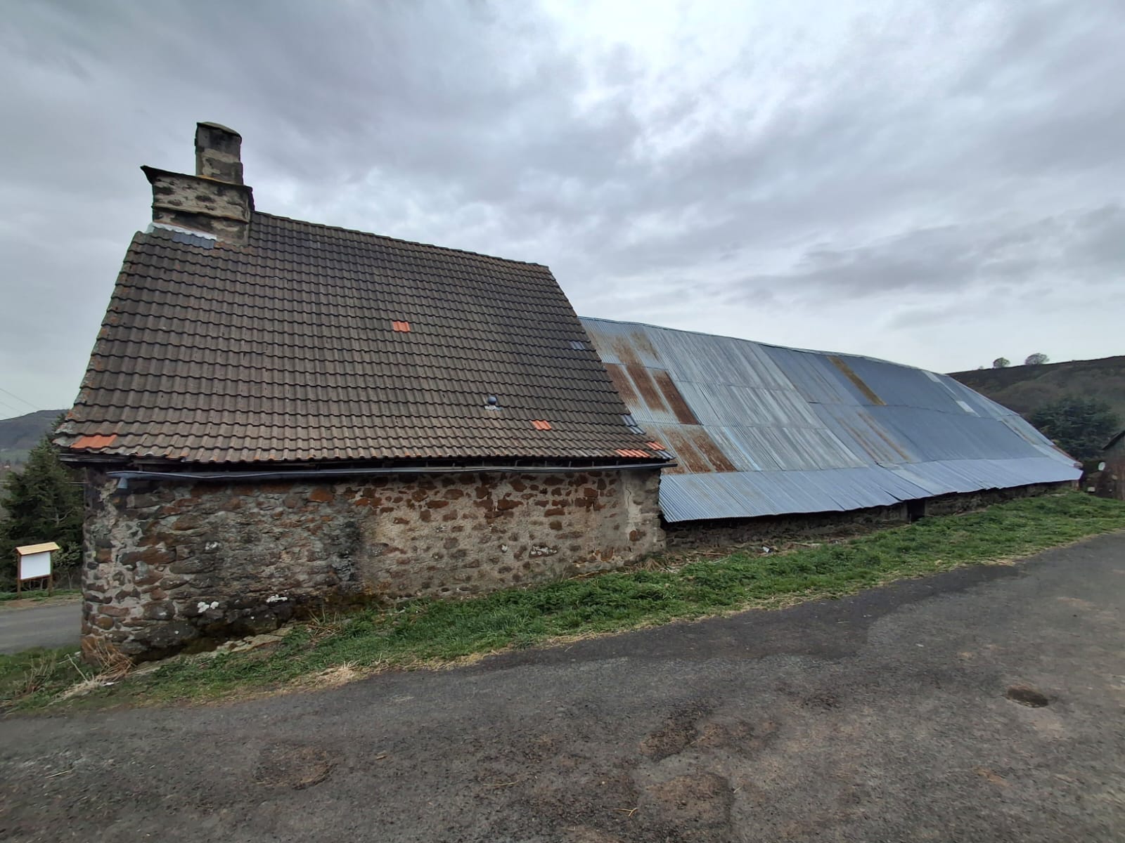 Ferme à vendre  - 4 pièce(s) - 131m2 - Moudet (15160)