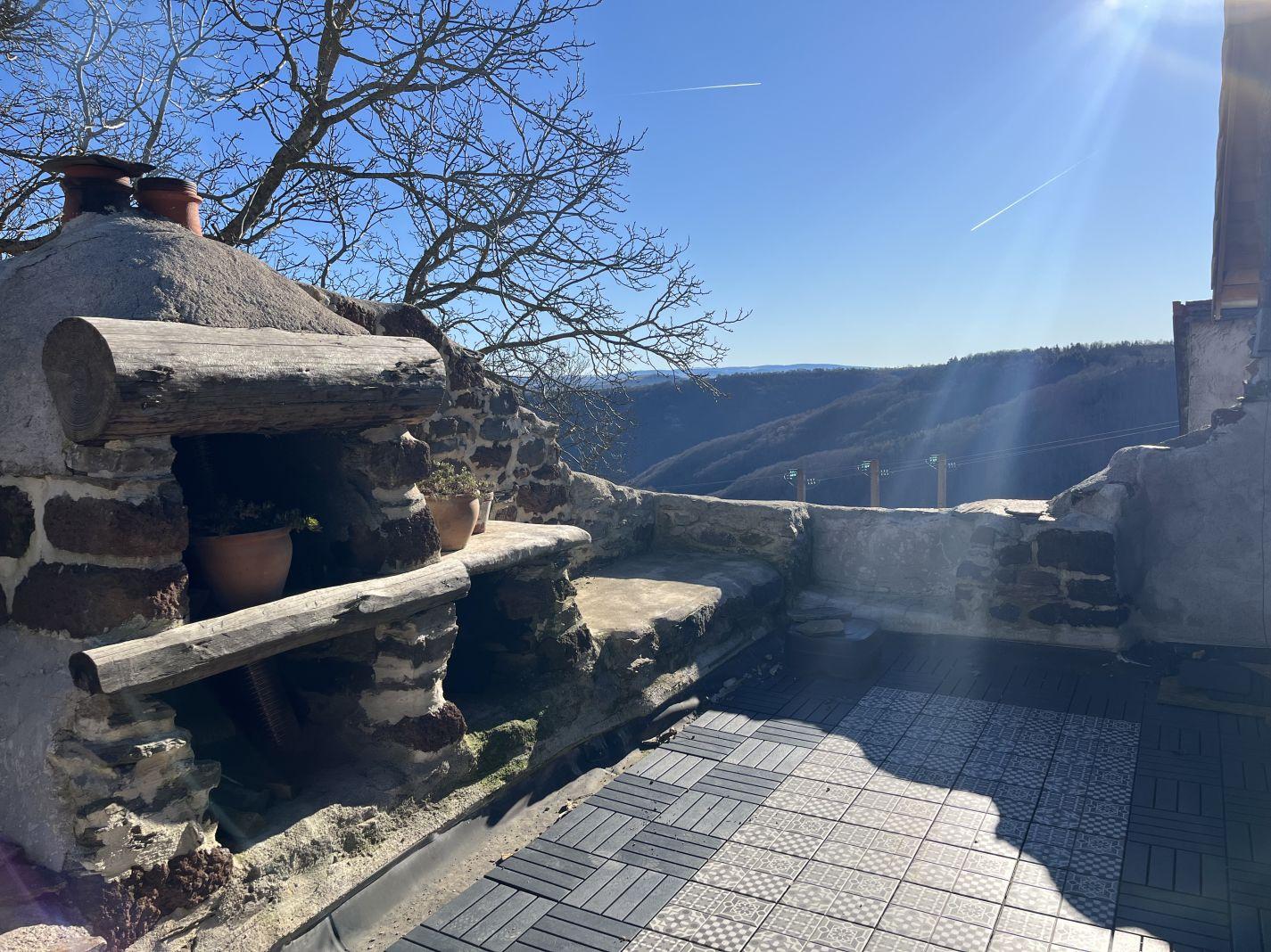 Maison à vendre  - 6 pièce(s) - 173m2 - Foulières (15500)