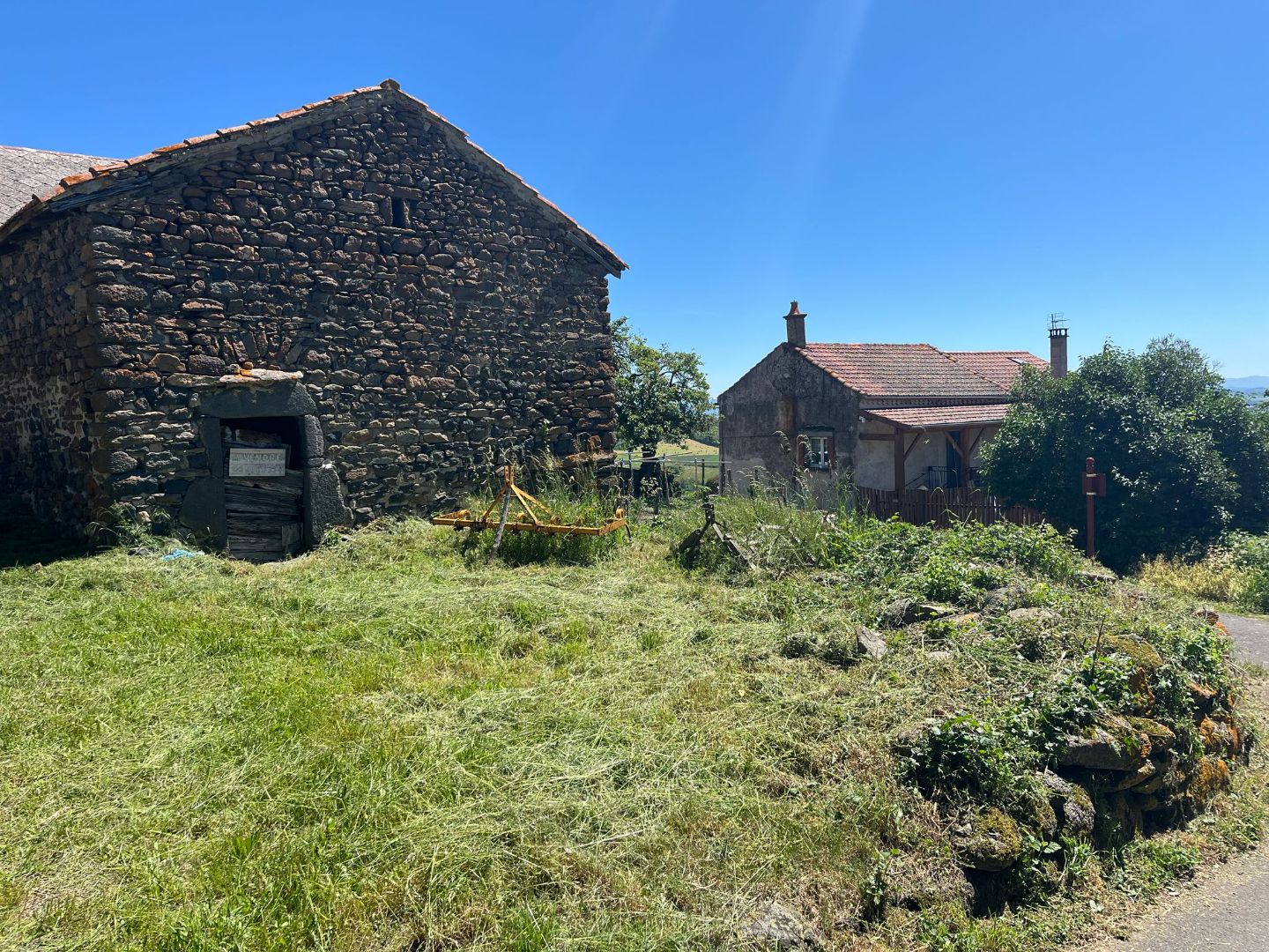 Propriété à vendre  - 2 pièce(s) - Blesle (43450)