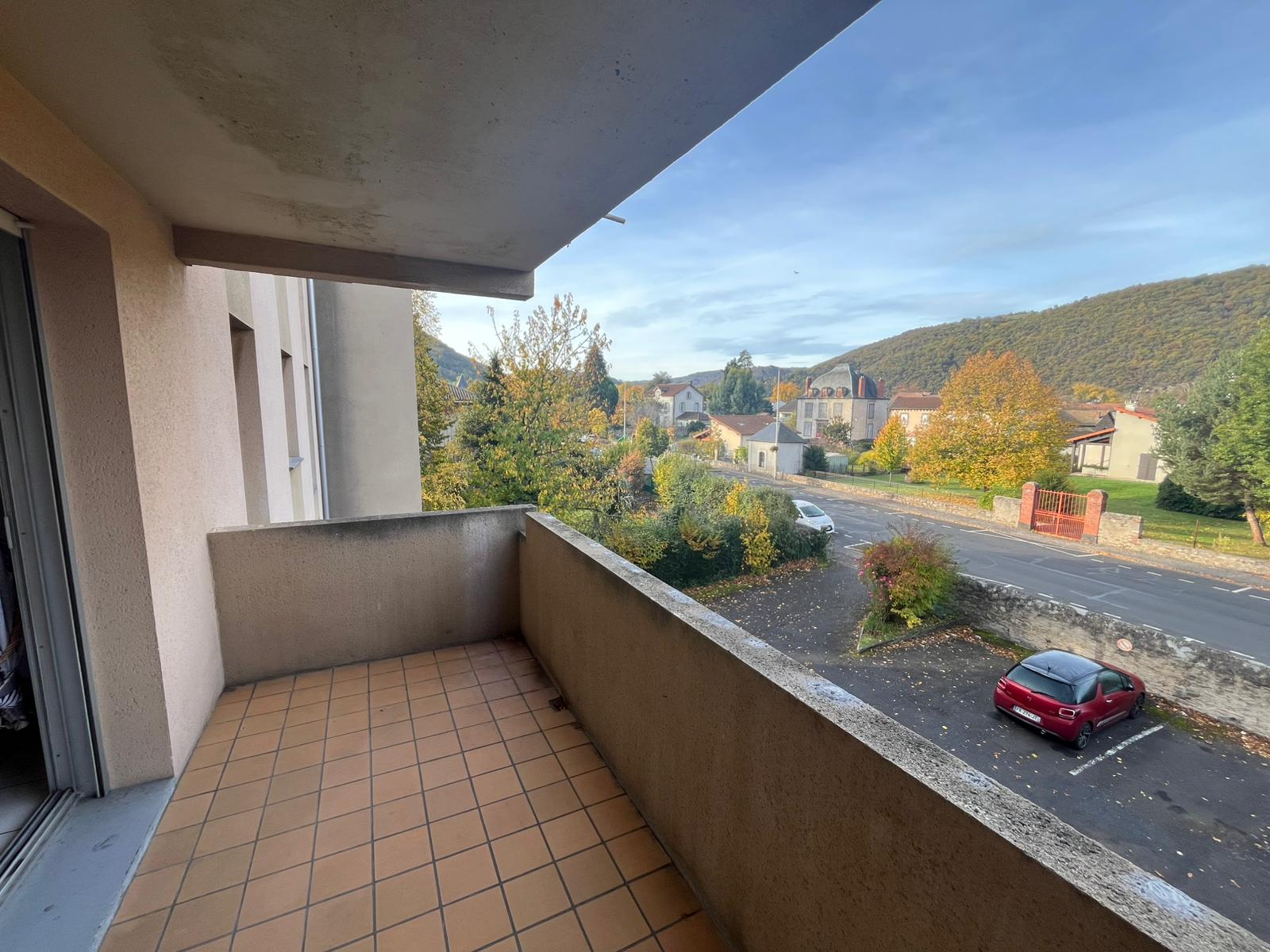 Appartement - 75 m² - 3 pièces
