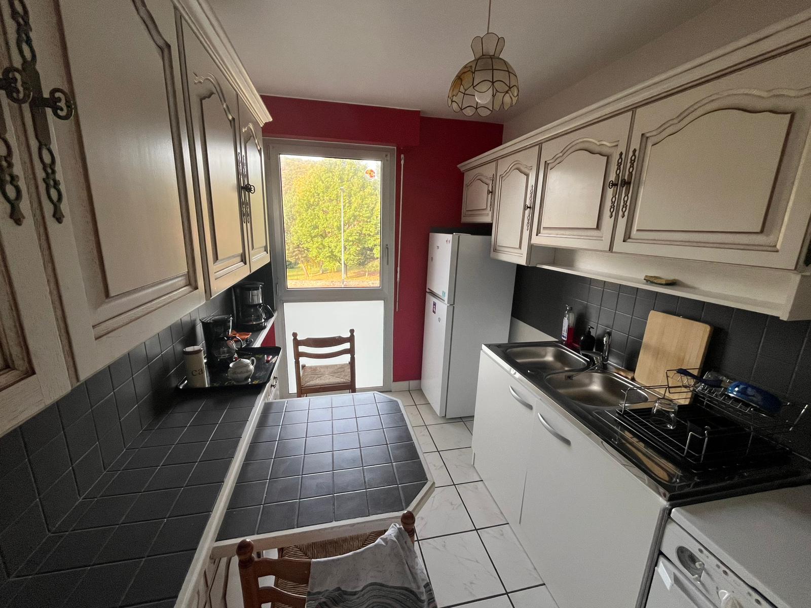 Appartement - 75 m² - 3 pièces