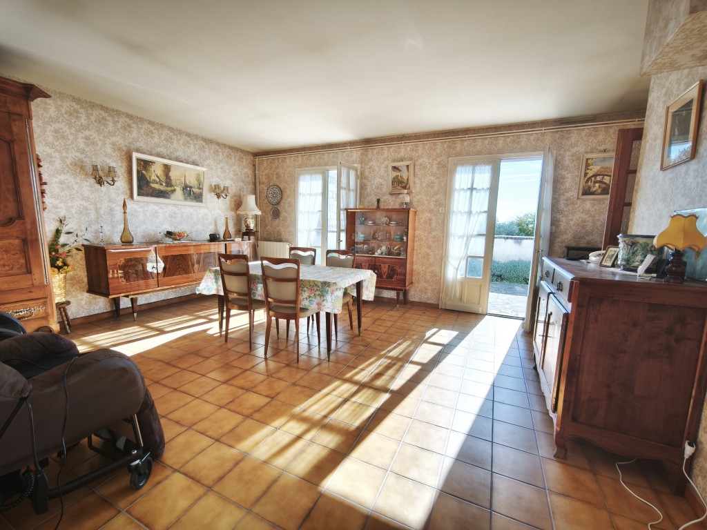 Maison à vendre  - 4 pièce(s) - 94.5m2 - Pons (17800)