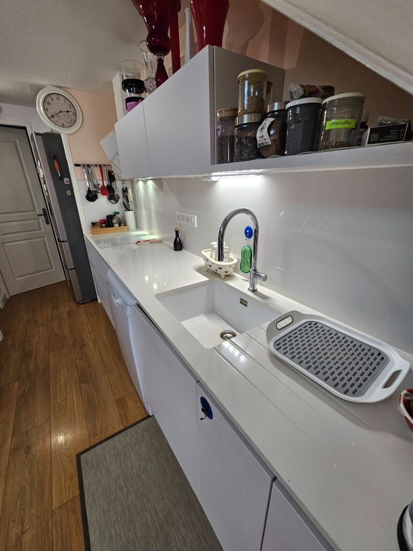 Mateille – Maison lumineuse tout confort, terrasse, parking