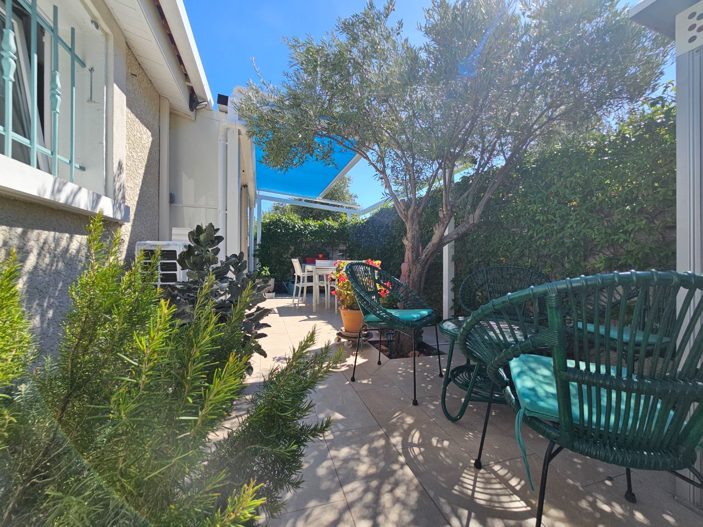 Mateille – Maison lumineuse tout confort, terrasse, parking