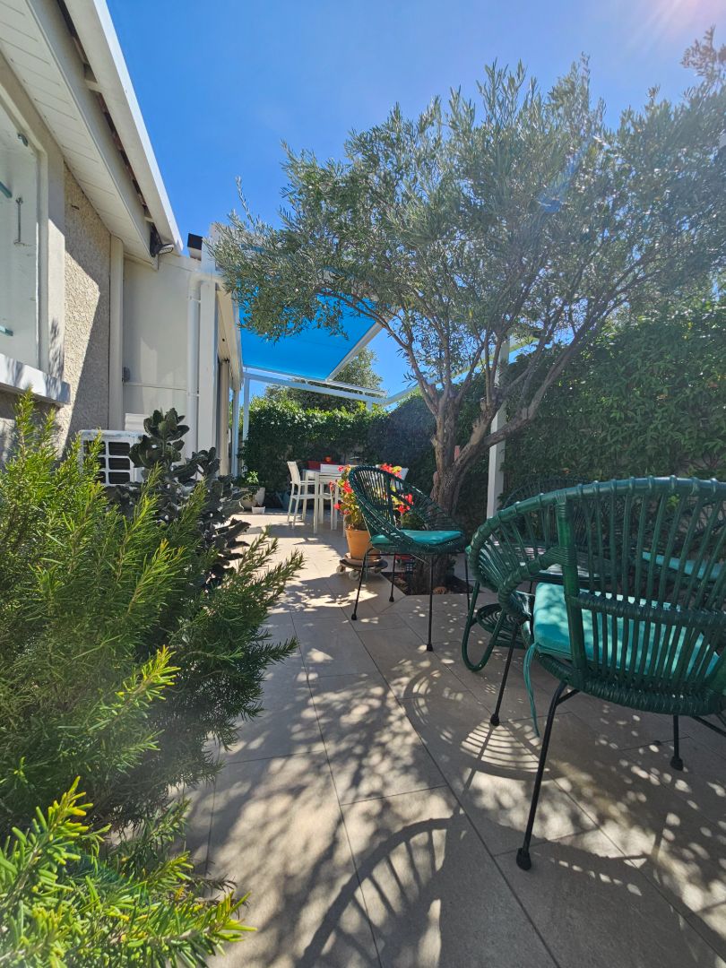 Mateille – Maison lumineuse tout confort, terrasse, parking