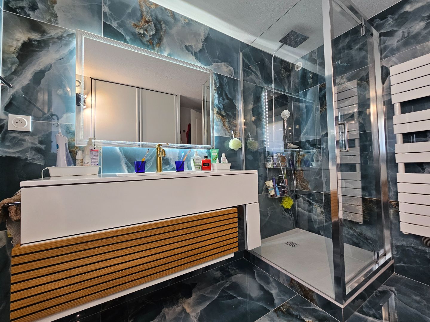 Mateille – Maison lumineuse tout confort, terrasse, parking