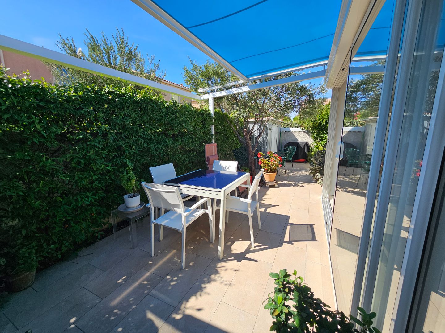 Mateille – Maison lumineuse tout confort, terrasse, parking