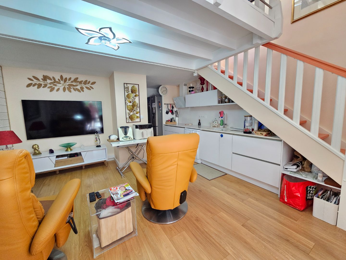 Mateille – Maison lumineuse tout confort, terrasse, parking