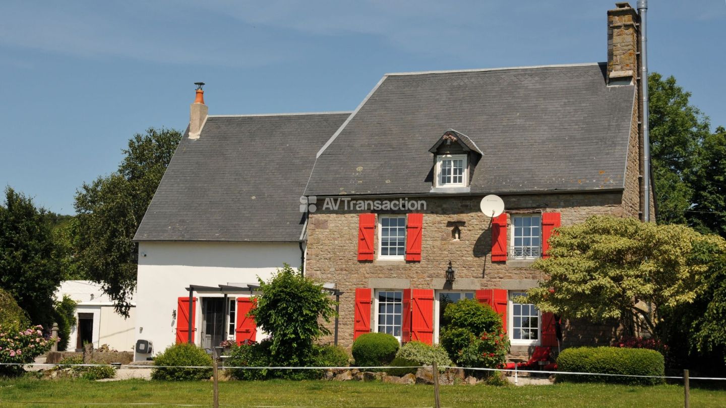 Propriété équestre avec dépendances sur 2,8 ha – Landelles-et-Co