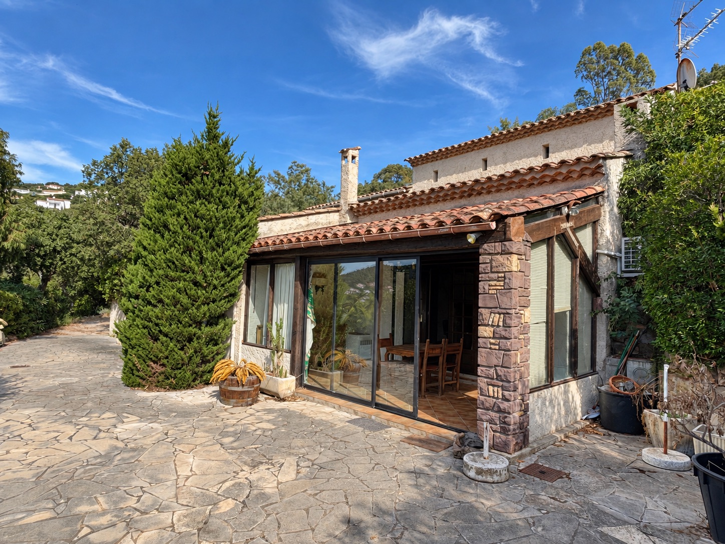 Maison à vendre  - 4 pièce(s) - 97m2 - Roquebrune-sur-argens (83380)