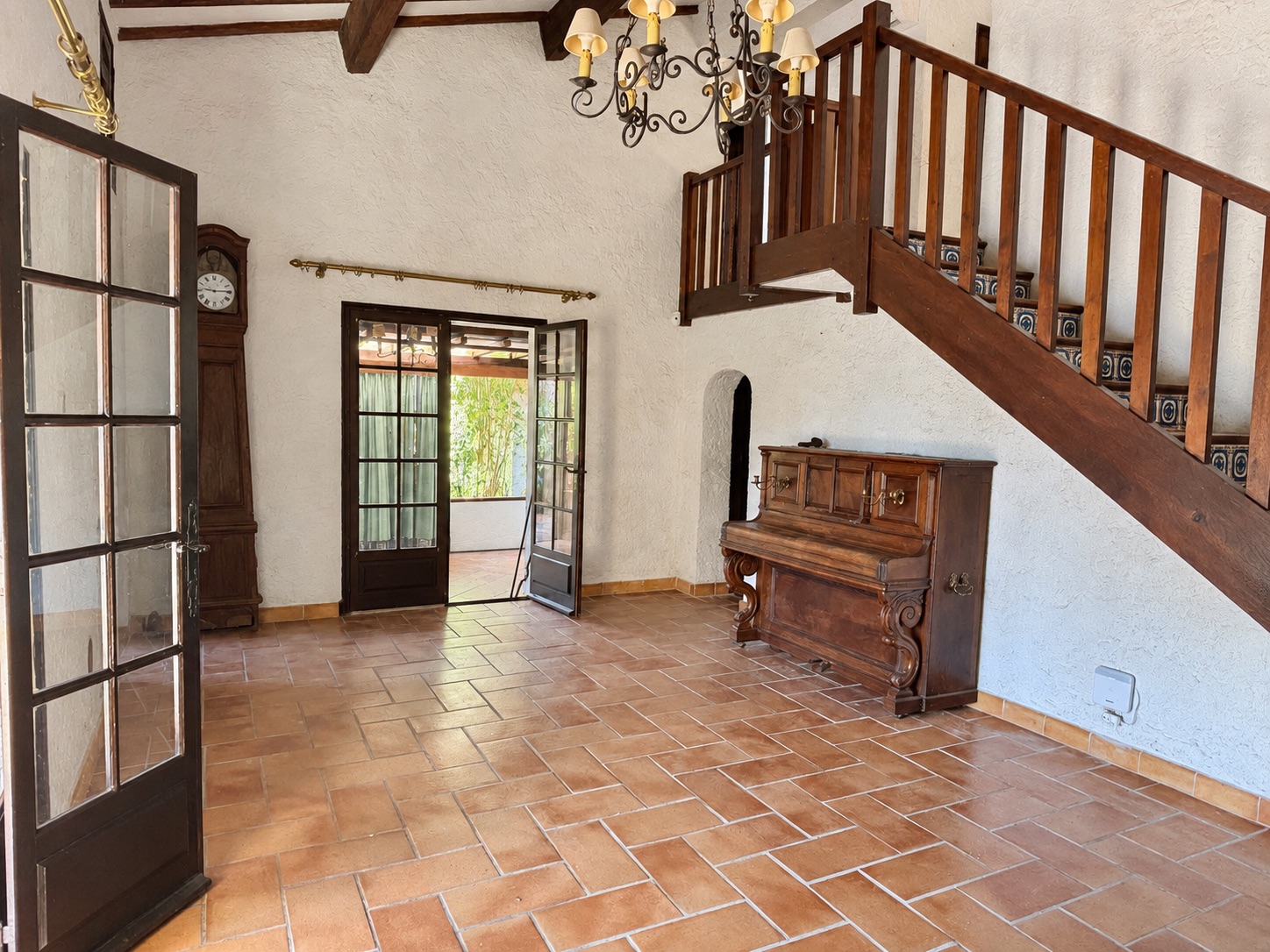 Villa à rénover sur terrain de 2360m2