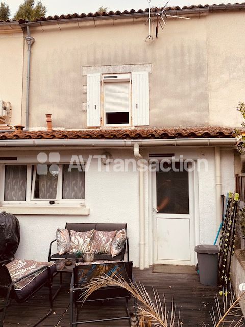 EXCLUSIVITE !!!! Maison de ville avec Jardin  2 chambres
