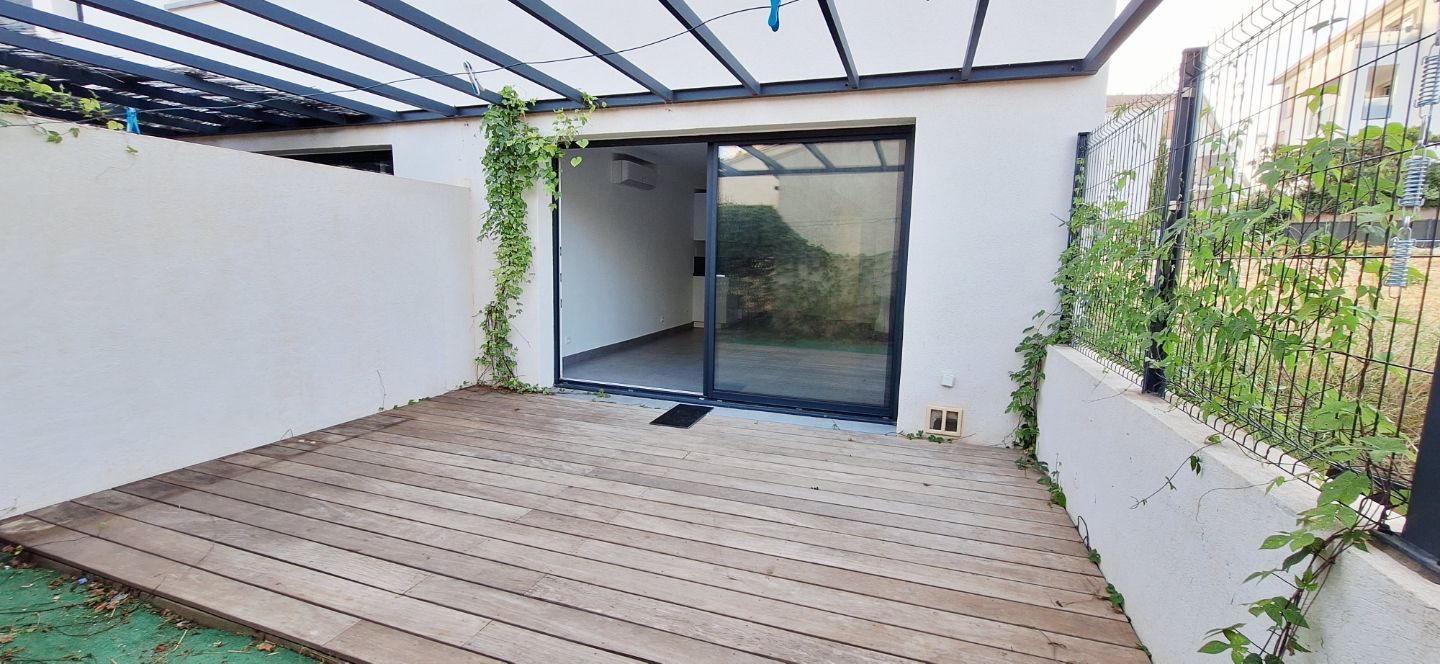 Appartement neuf à louer  - 4 pièce(s) - 84m2 - Saint-cyr-sur-mer (83270)