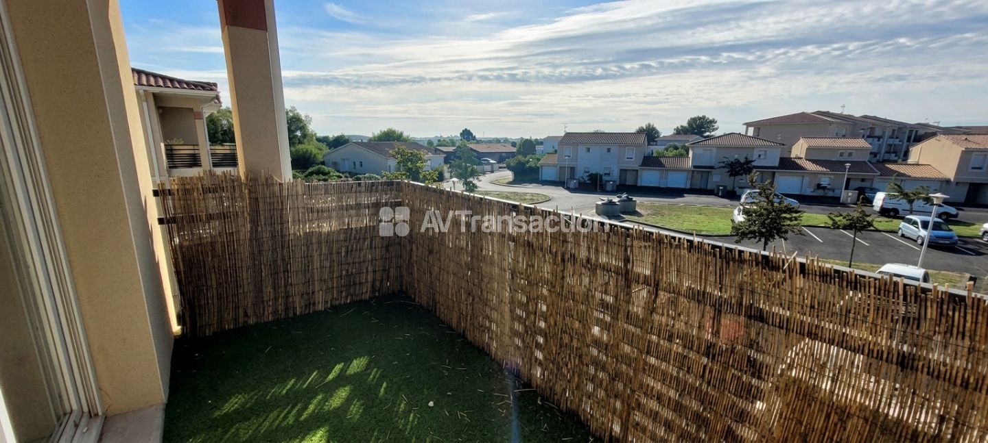 33290 - PAREMPUYRE - APPARTEMENT T2 40M² - RESIDENCE LA ROSERAIE