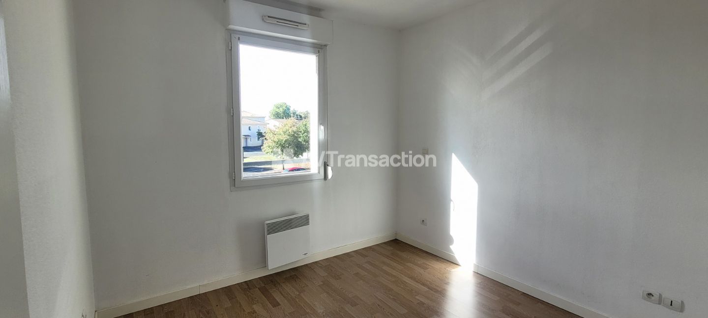 33290 - PAREMPUYRE - APPARTEMENT T2 40M² - RESIDENCE LA ROSERAIE