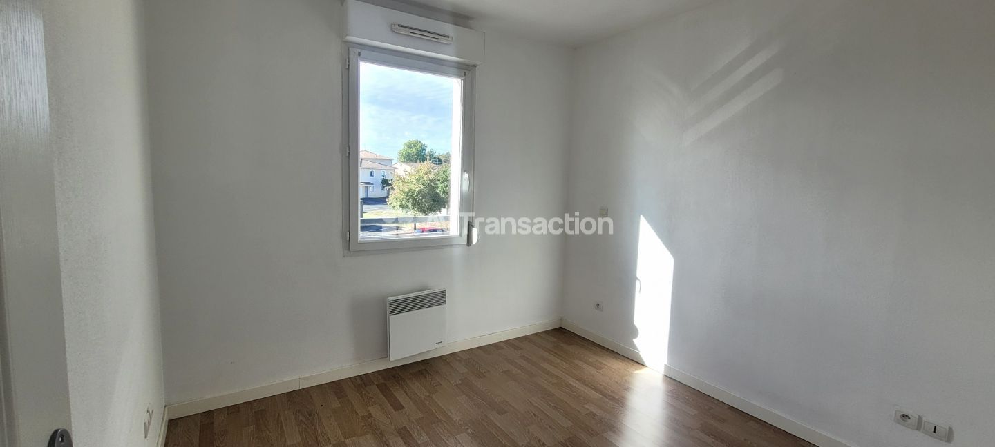 33290 - PAREMPUYRE - APPARTEMENT T2 40M² - RESIDENCE LA ROSERAIE