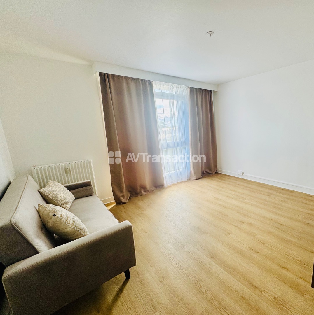 Agréable appartement rénové, résidence calme et recherchée