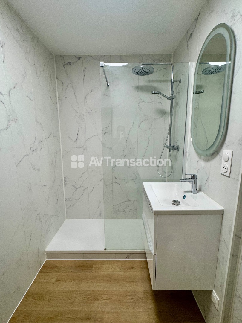Agréable appartement rénové, résidence calme et recherchée