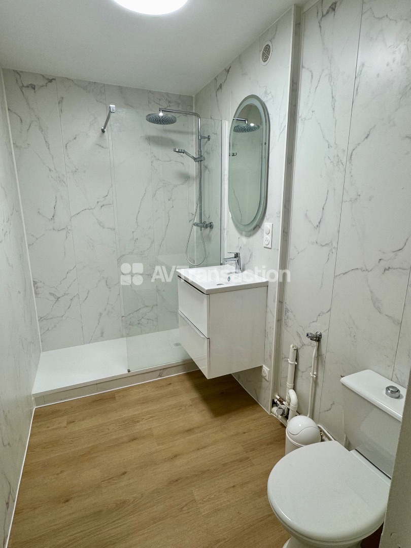 Agréable appartement rénové, résidence calme et recherchée