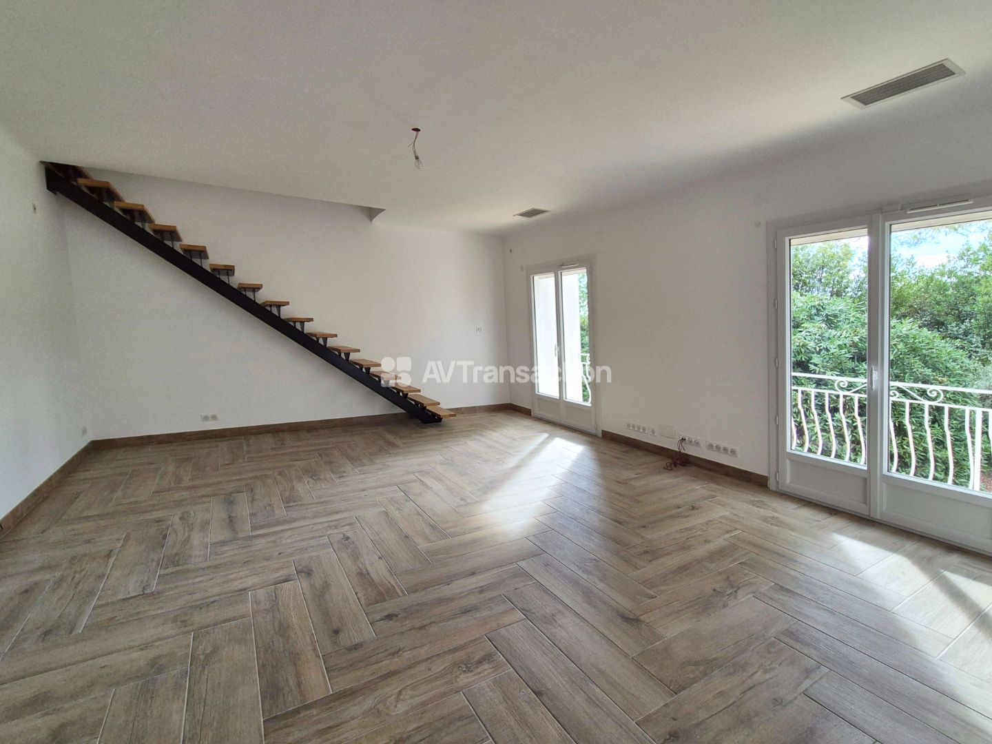 Maison à vendre  - 13 pièce(s) - 298m2 - Lorgues (83510)