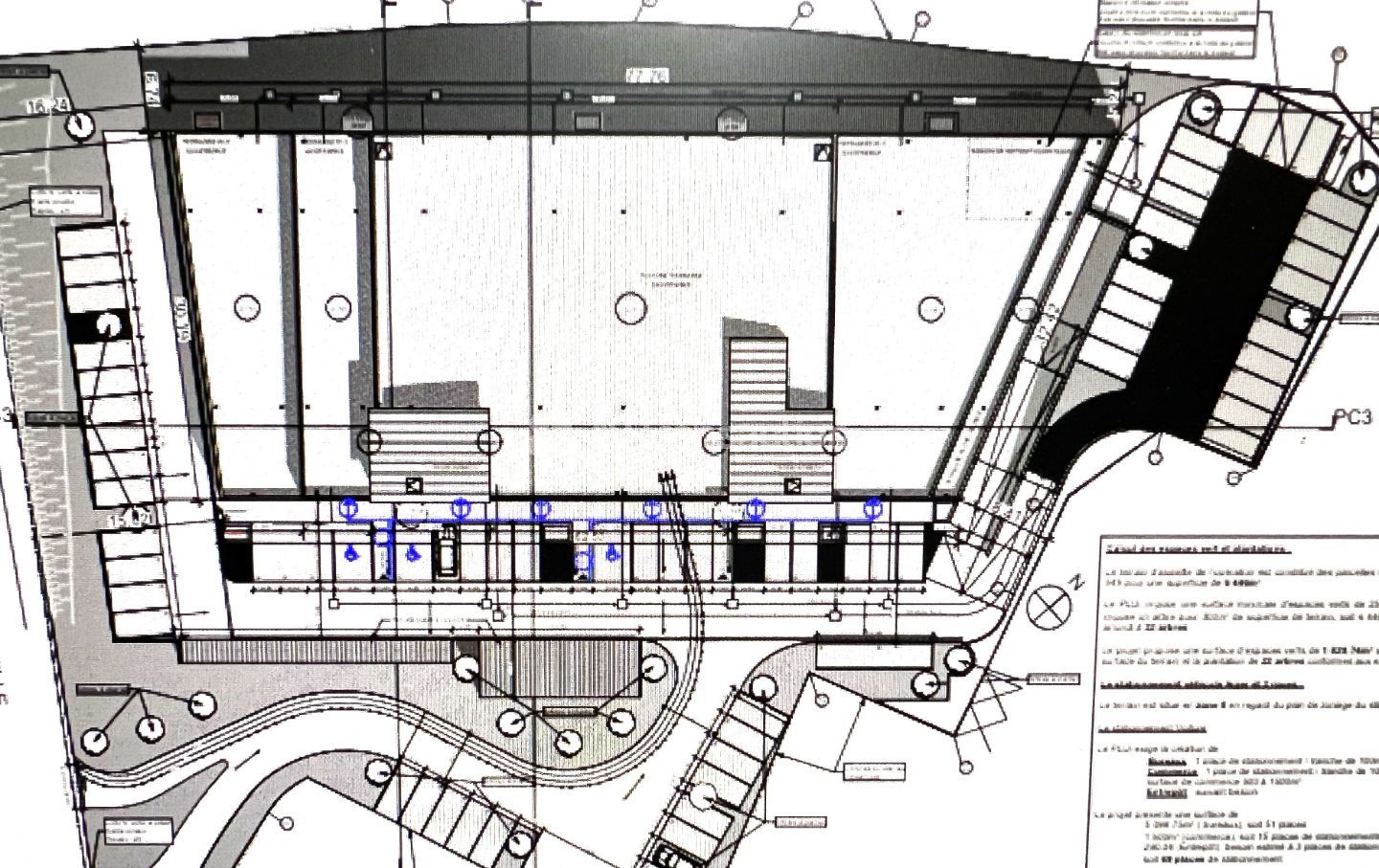 A  Vendre , Rouen ( 76100 ) , Bureaux ( immeuble neuf )  8750 m2