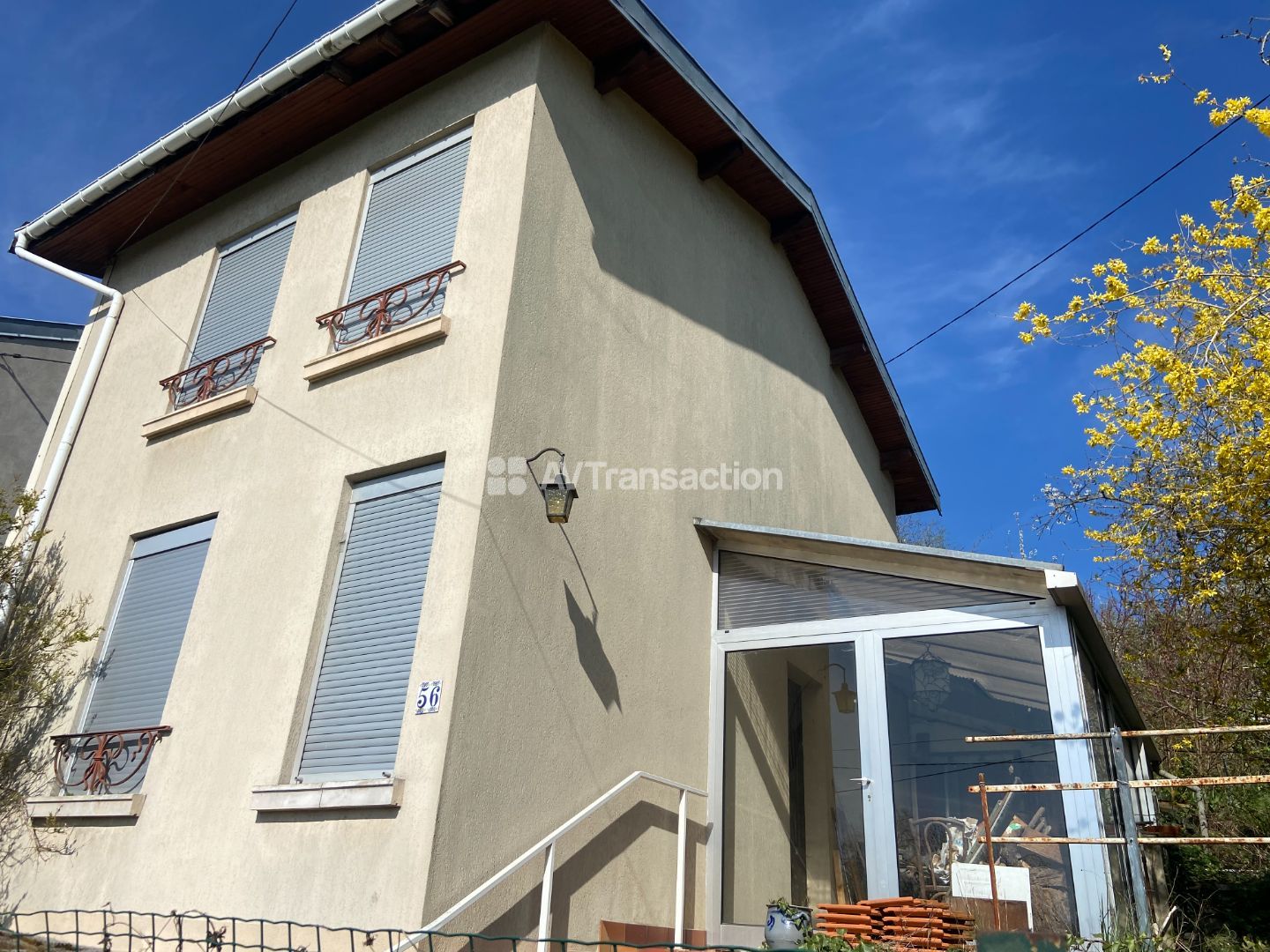 Maison de 75m² avec véranda et grand verger