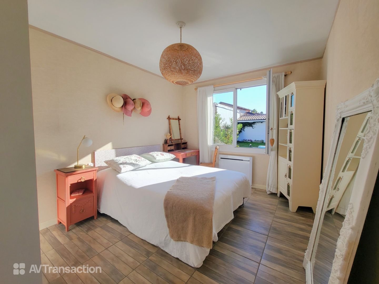 DAX Maison d'architecte 3 chambres, piscine et terrain 594m² 