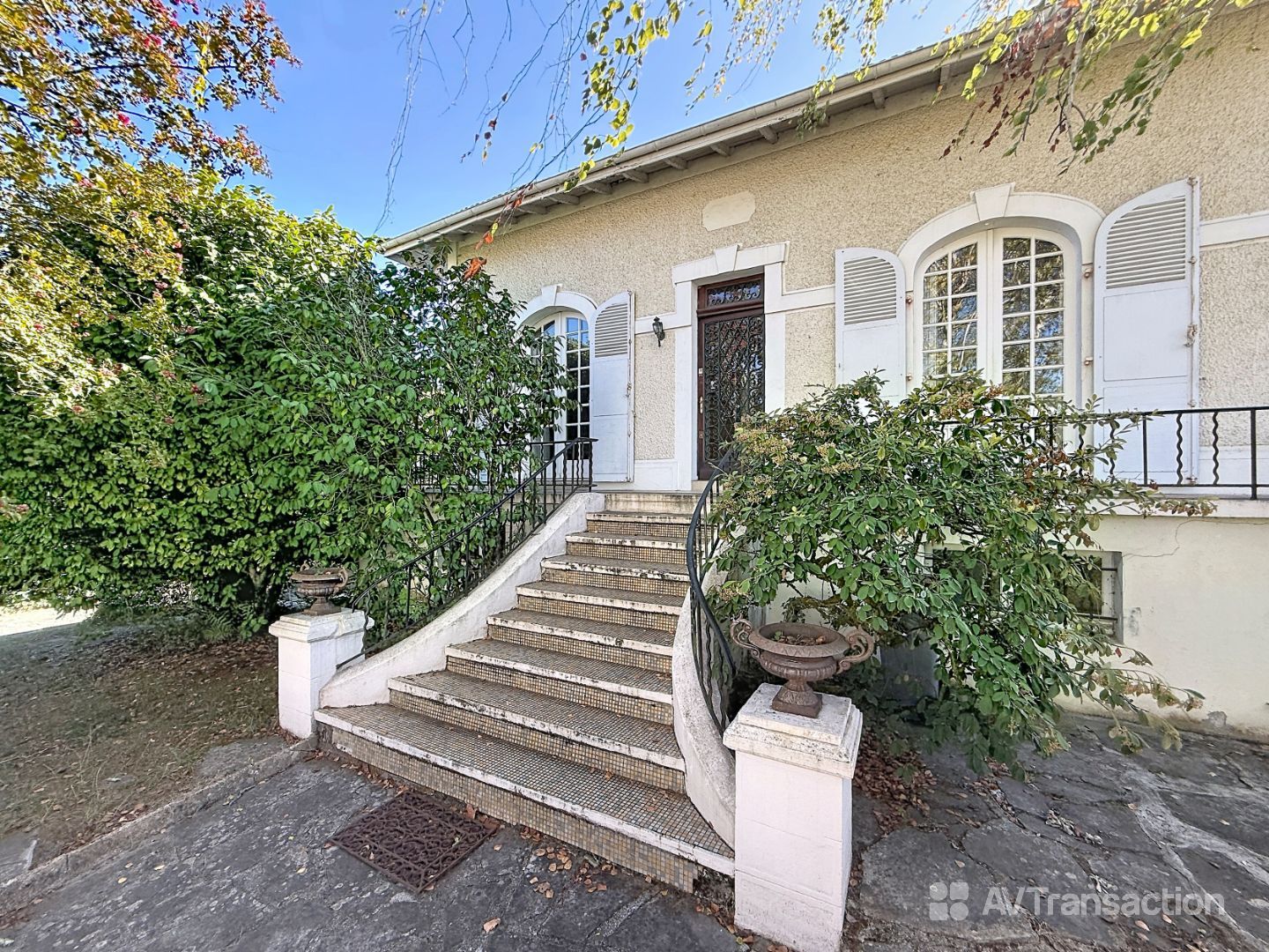 DAX – MAISON DE CARACTÈRE, JARDIN BUCOLIQUE ET BEAU POTENTIEL