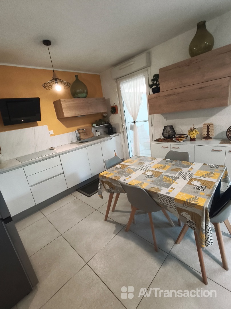 Appartement à vendre  - 3 pièce(s) - 69m2 - Trets (13530)