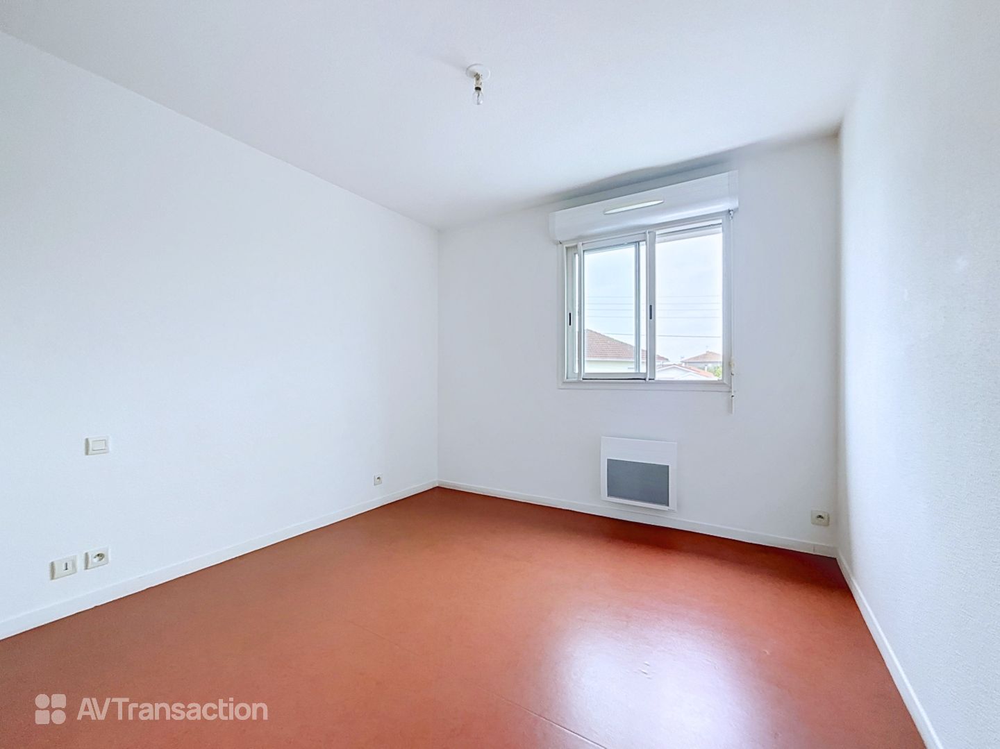 APPARTEMENT T3 AVEC BALCON, PARKING ET ASCENSEUR