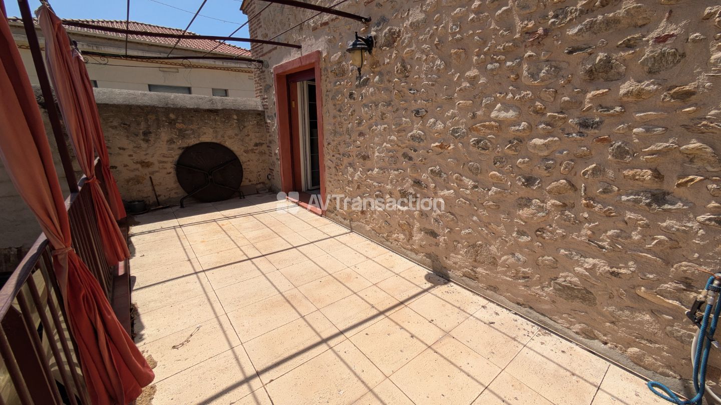 Maison à vendre  - 7 pièce(s) - 147.4m2 - Argelès-sur-mer (66700)