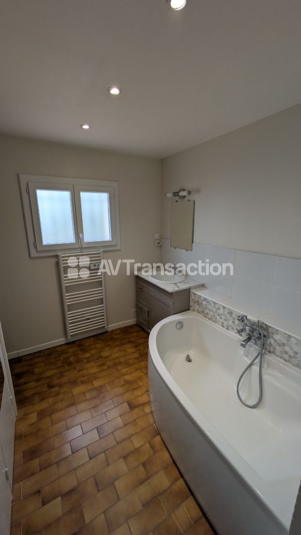 MAISON + EXTERIEURS + GARAGE + PISCINE - SAINT NAZAIRE