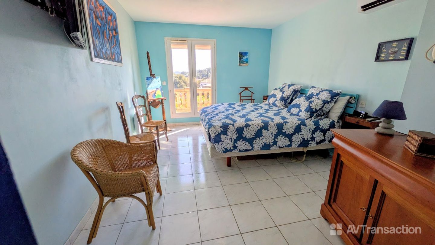 Villa avec vue panoramique à Tourouzelle (11200 - Aude)