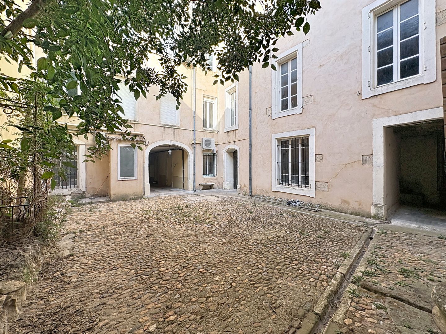 Narbonne Centre – Élégant Atypique de 133 m² avec Vue Canal 