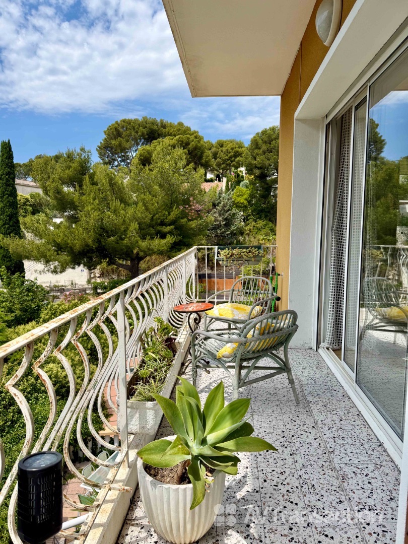 Appartement terrasse à vendre  - 3 pièce(s) - 71.89m2 - Cassis (13260)
