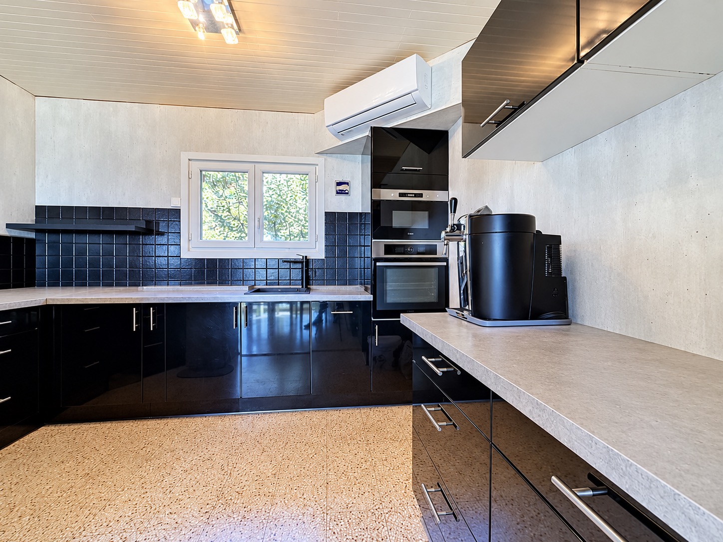 Maison - 4 pièces - Machilly