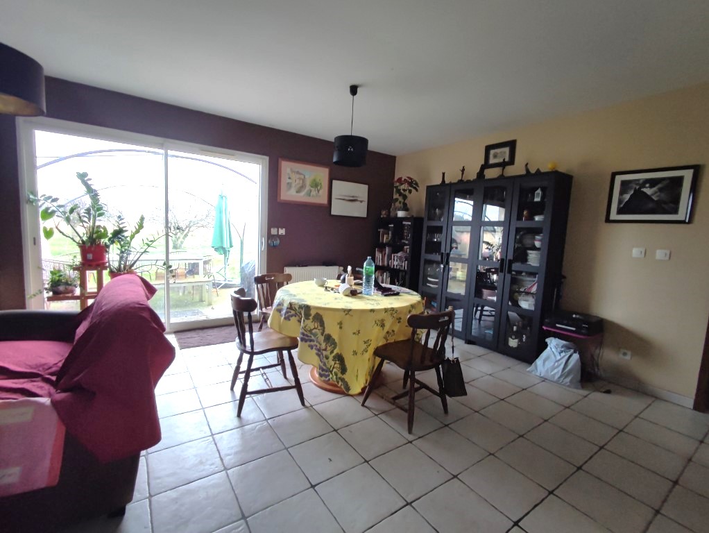 Maison à vendre  - 5 pièce(s) - 108m2 - Gemozac (17260)