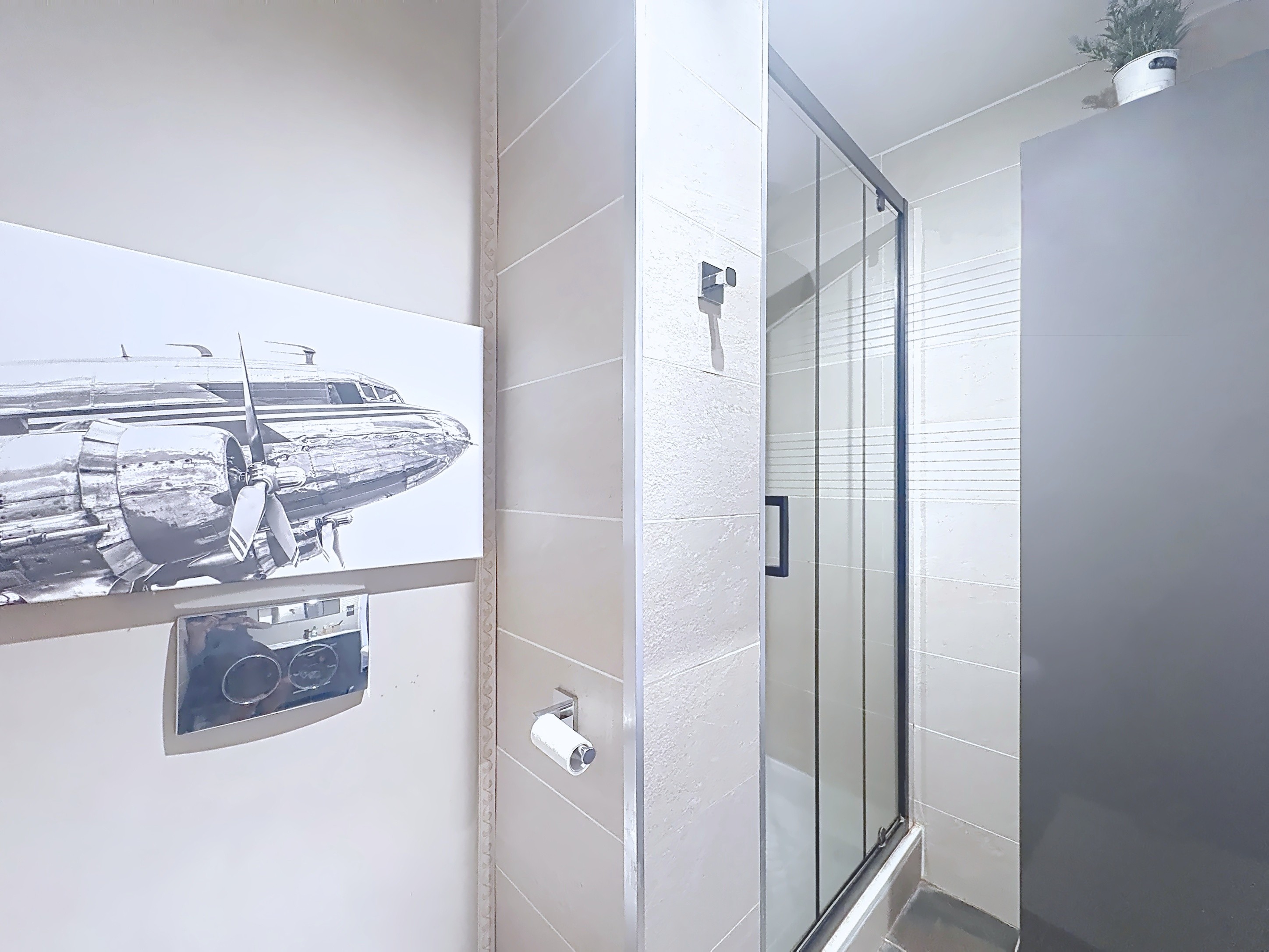 Rive Droite | Studio renové, Parking