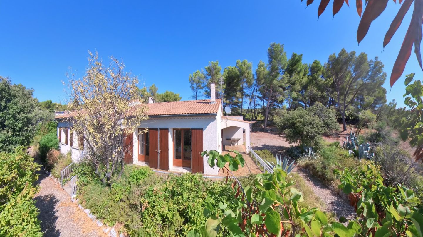 Belle villa 117 m² T5, piscine et garage, terrain 2932 m²