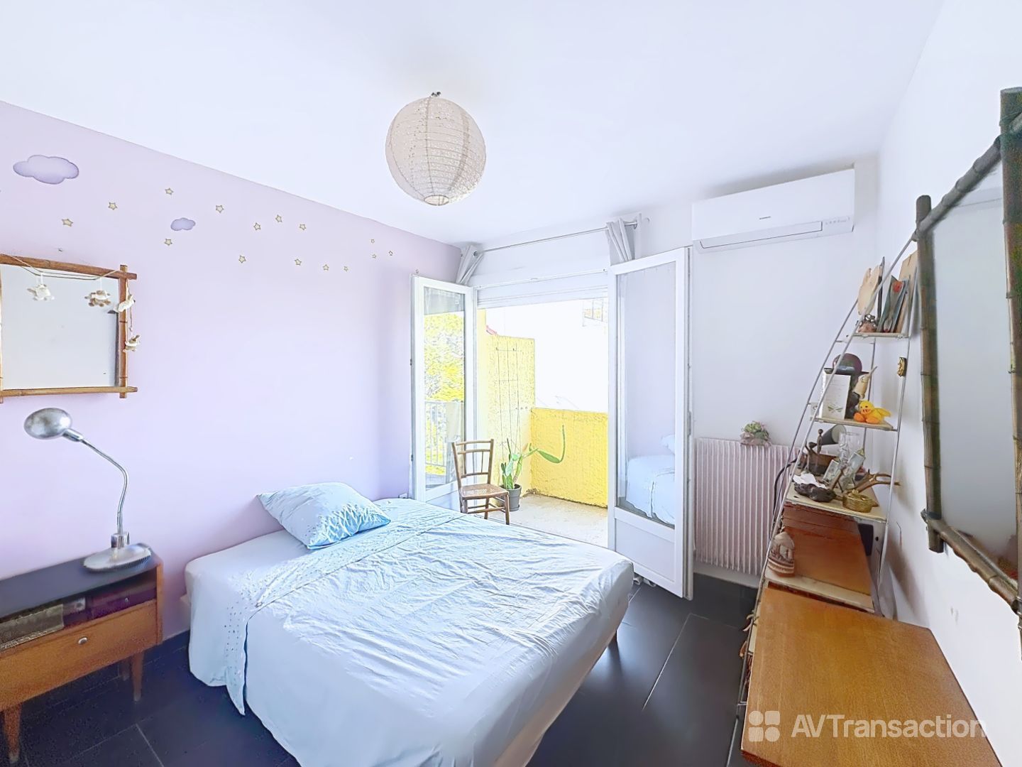 T3 TRAVERSANT CENTRE VILLE – Dernier Étage, 2 Balcons & Clim