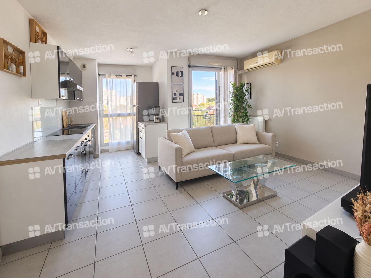 T2 de 2010 – 42 m² avec balcon et garage -CLIMATISE -  Etage 3/3