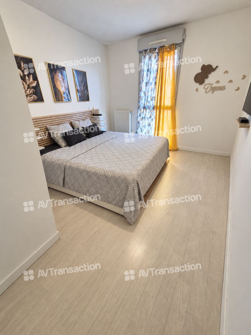 T2 de 2010 – 42 m² avec balcon et garage -CLIMATISE -  Etage 3/3