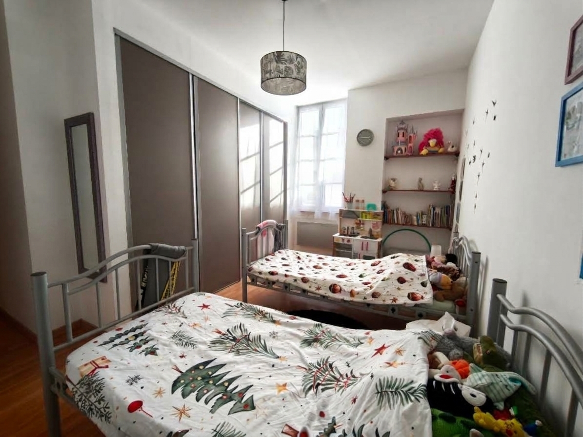 NÎMES - VAUBAN | T4 avec balcon de 6 m² – Proche Fac &amp; Centre 