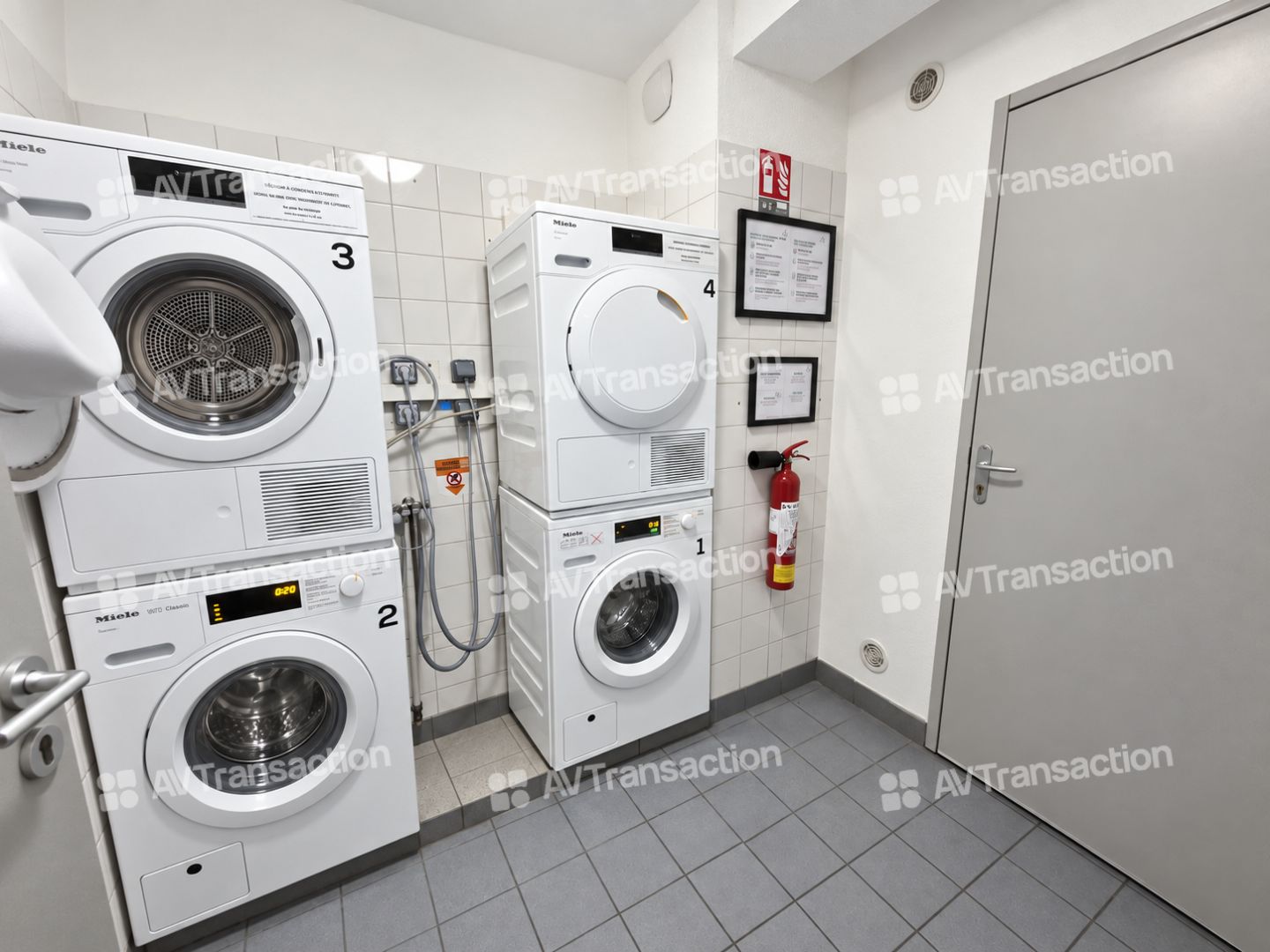 STUDIO MEUBLÉ DE 19 M² – LIBRE - LYON 7 / MÉTRO GARIBALDI 