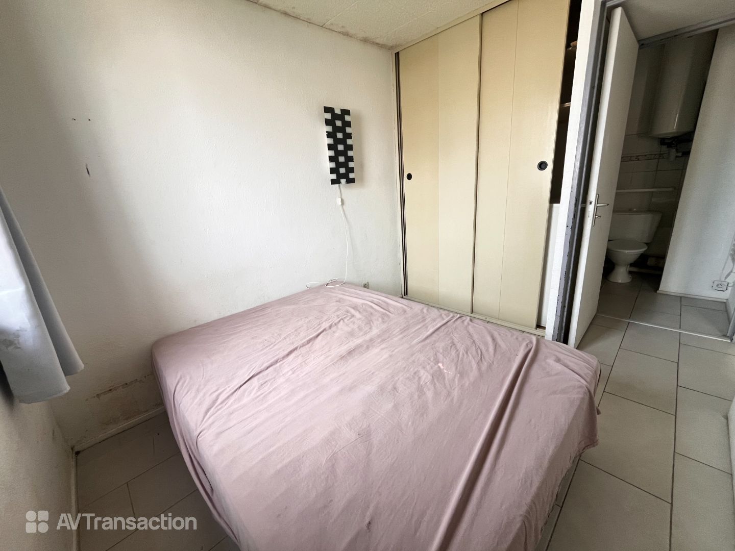 À VENDRE – T2 AVEC LOGGIA, PARKING PRIVÉ ET PISCINE – SECTEUR SA