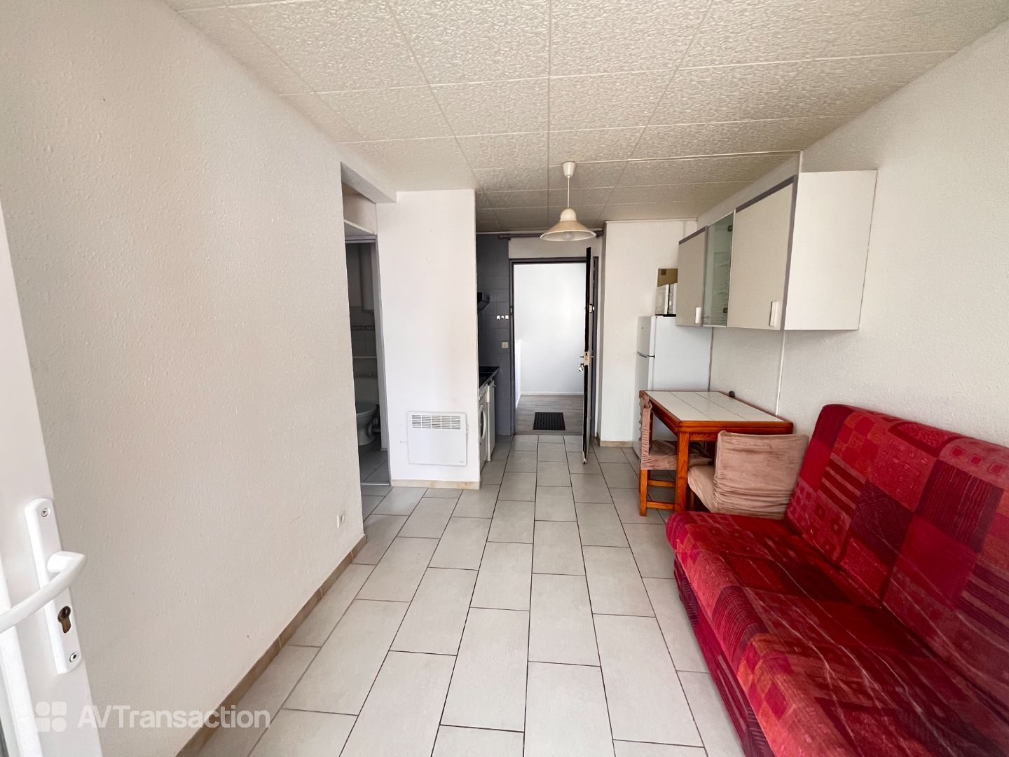 À VENDRE – T2 AVEC LOGGIA, PARKING PRIVÉ ET PISCINE – SECTEUR SA