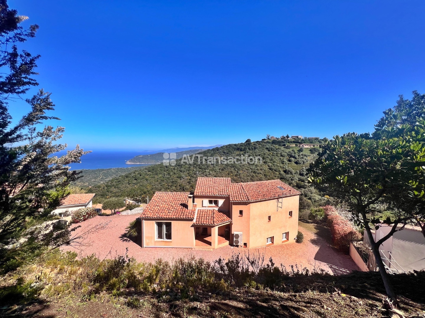 Villanova – Villa de 185 m² - Vue mer panoramique - Garage 57 m²