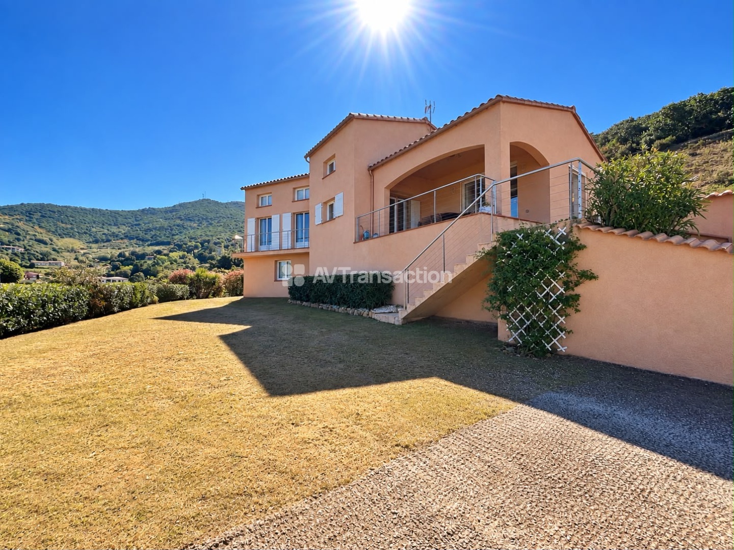 Villanova – Villa de 185 m² - Vue mer panoramique - Garage 57 m²